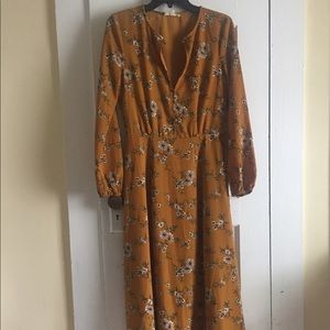 Mustard yellow Promesa dress (Roolee)